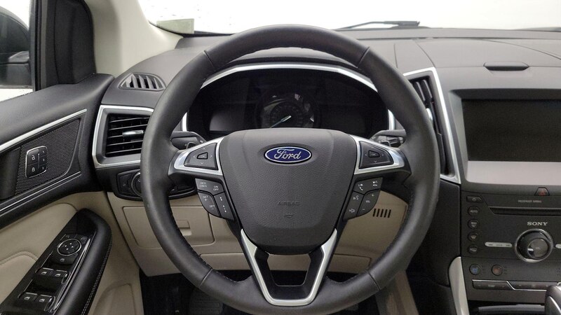 2015 Ford Edge Titanium 10