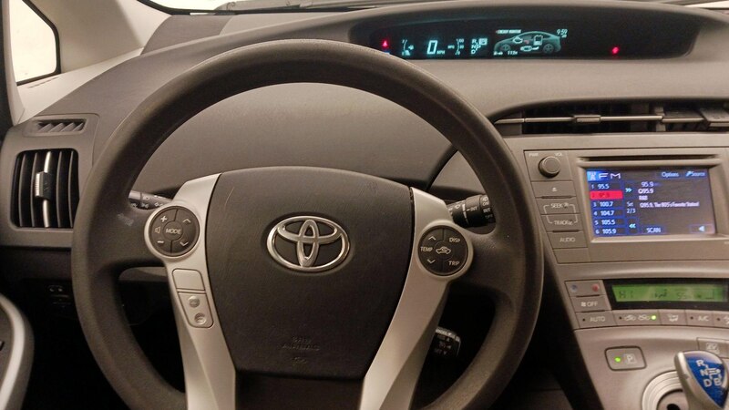 2013 Toyota Prius Two 10