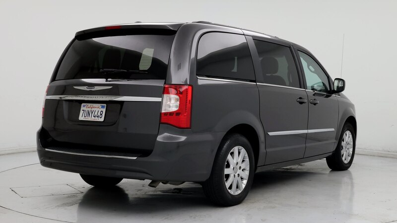 2015 Chrysler Town & Country Touring 8