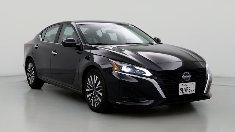 2023 Nissan Altima SV Hero Image