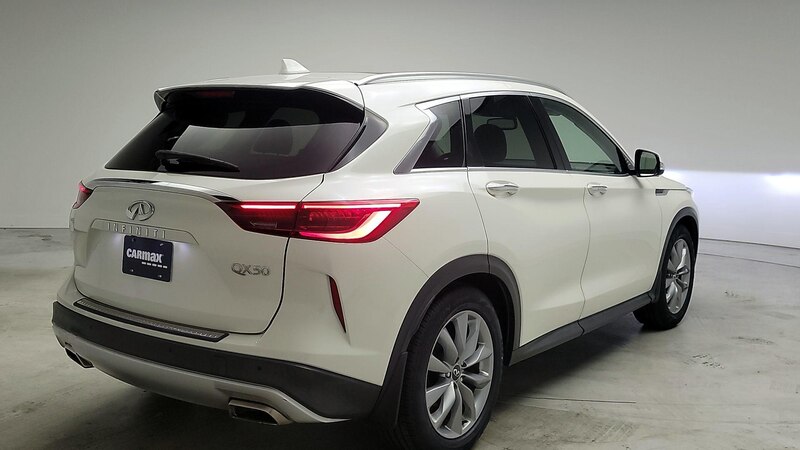 2021 INFINITI QX50 Essential 5