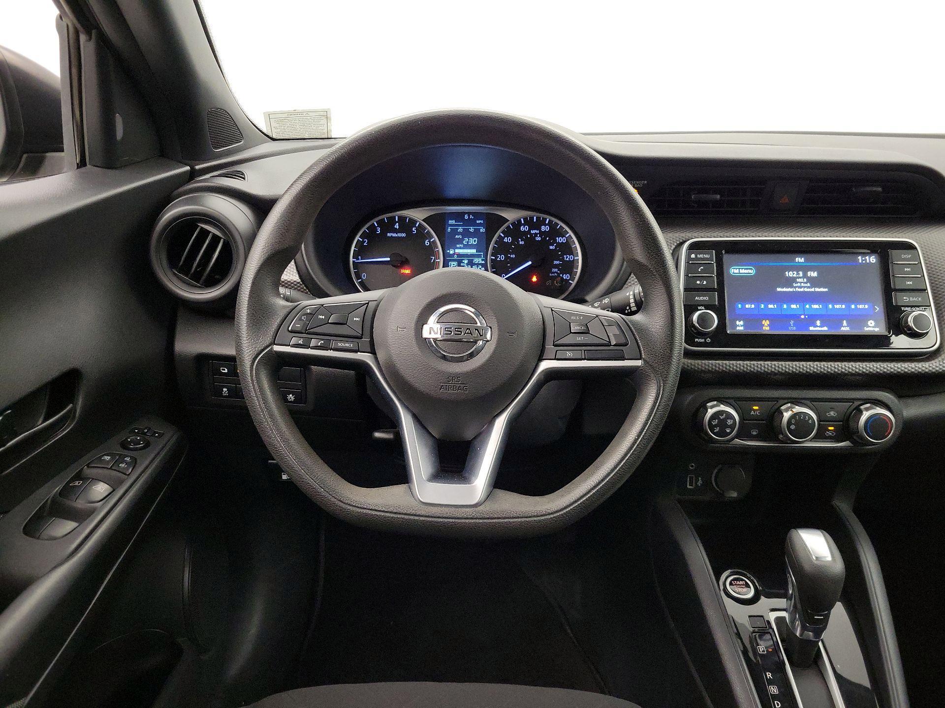 Thumbnail: 2020 Nissan Kicks - 10