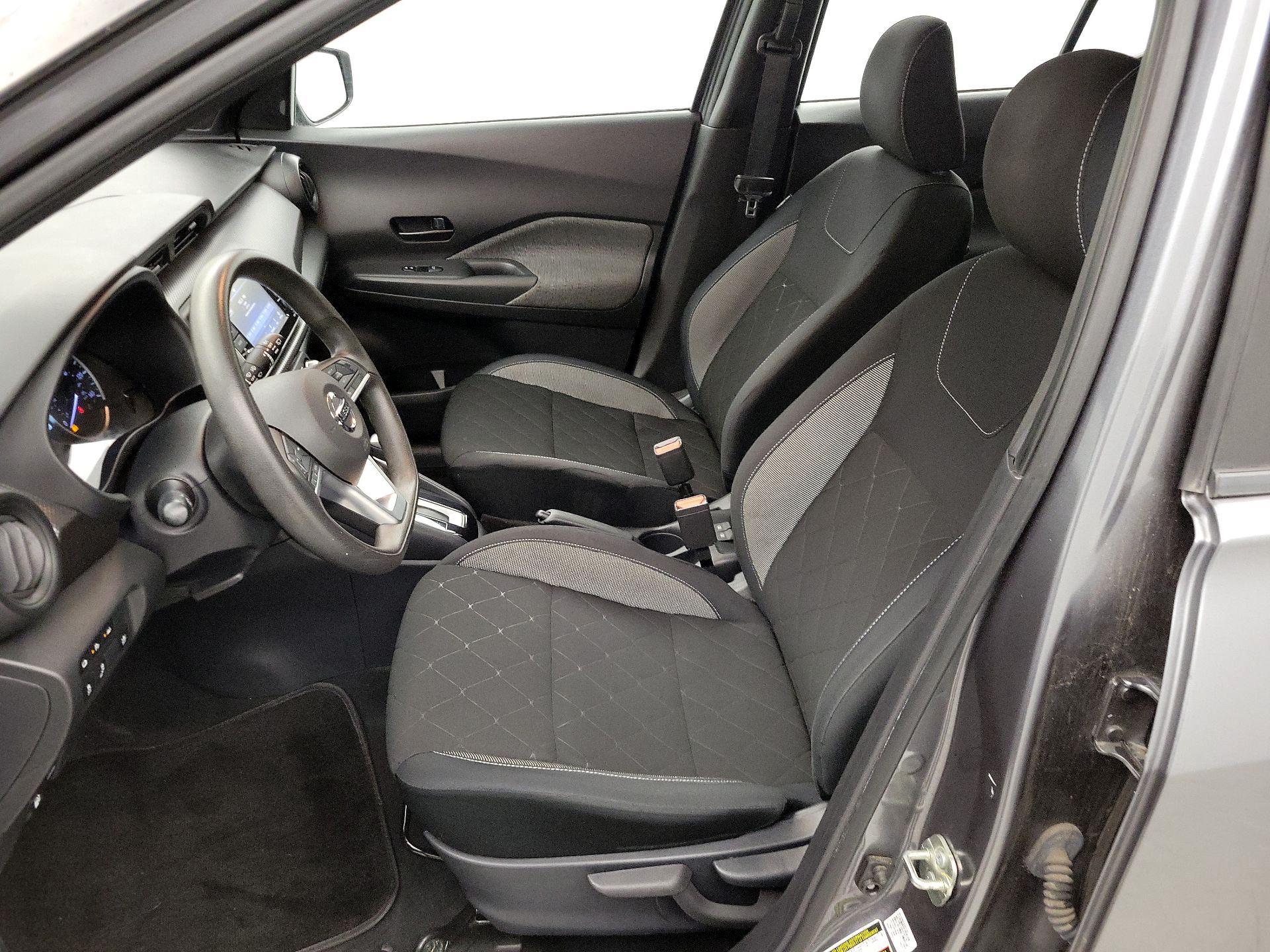 Thumbnail: 2020 Nissan Kicks - 11