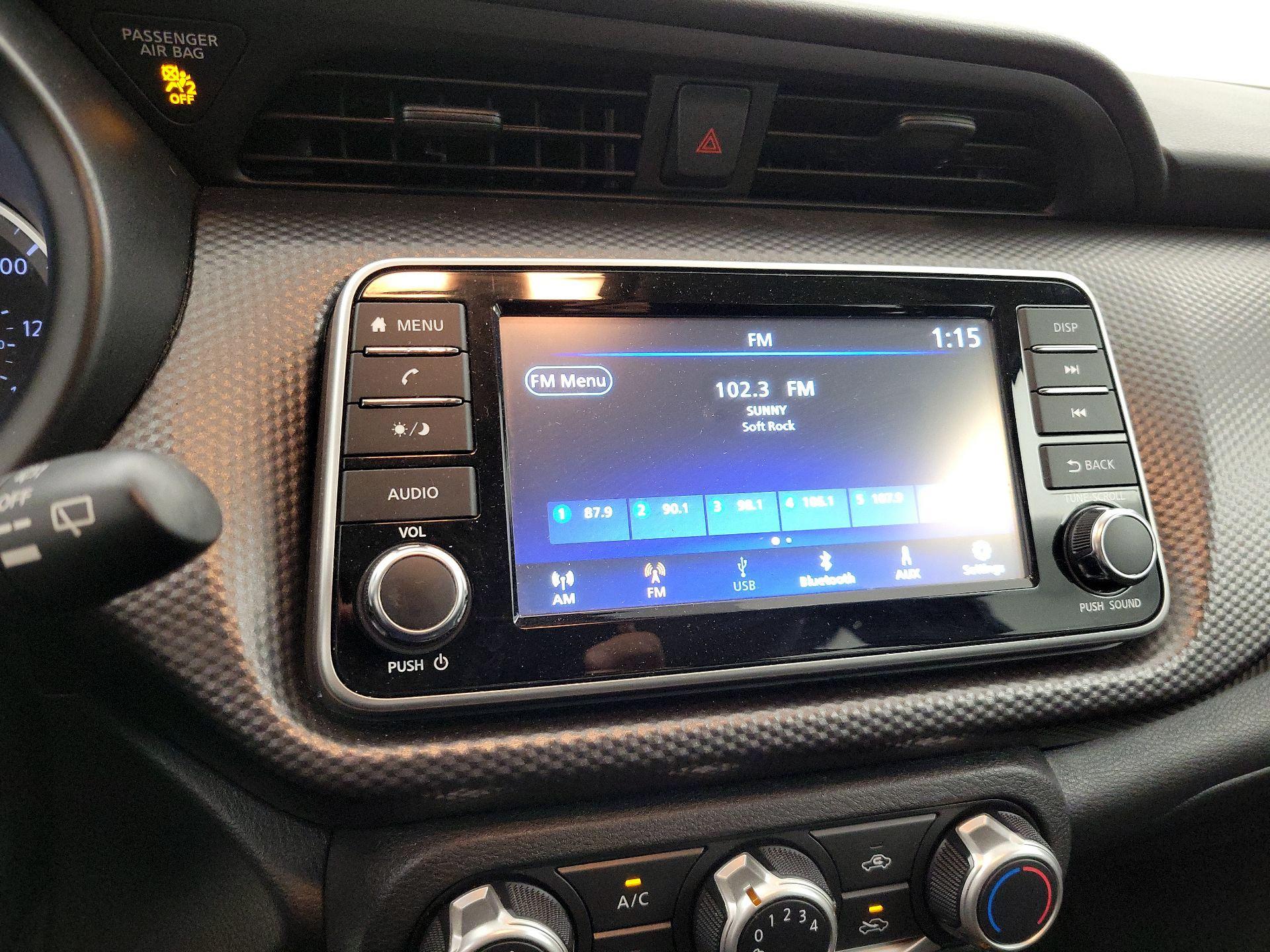 Thumbnail: 2020 Nissan Kicks - 15