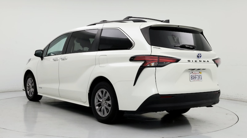 2021 Toyota Sienna XLE 6