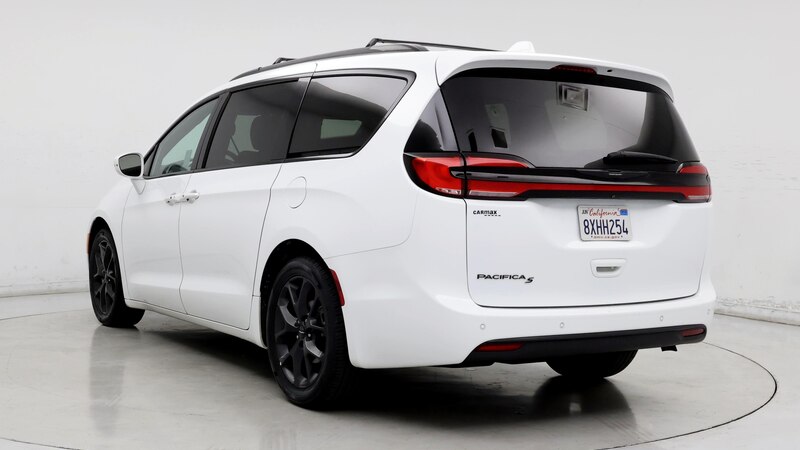 2021 Chrysler Pacifica Touring 2