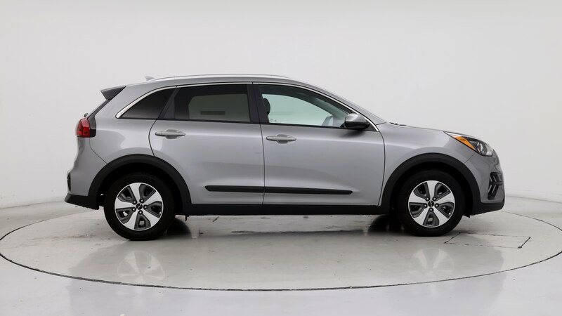 2022 Kia Niro LX 7