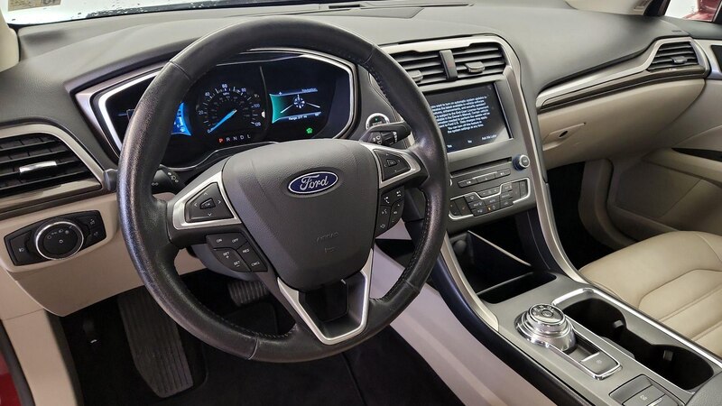 2017 Ford Fusion SE 9