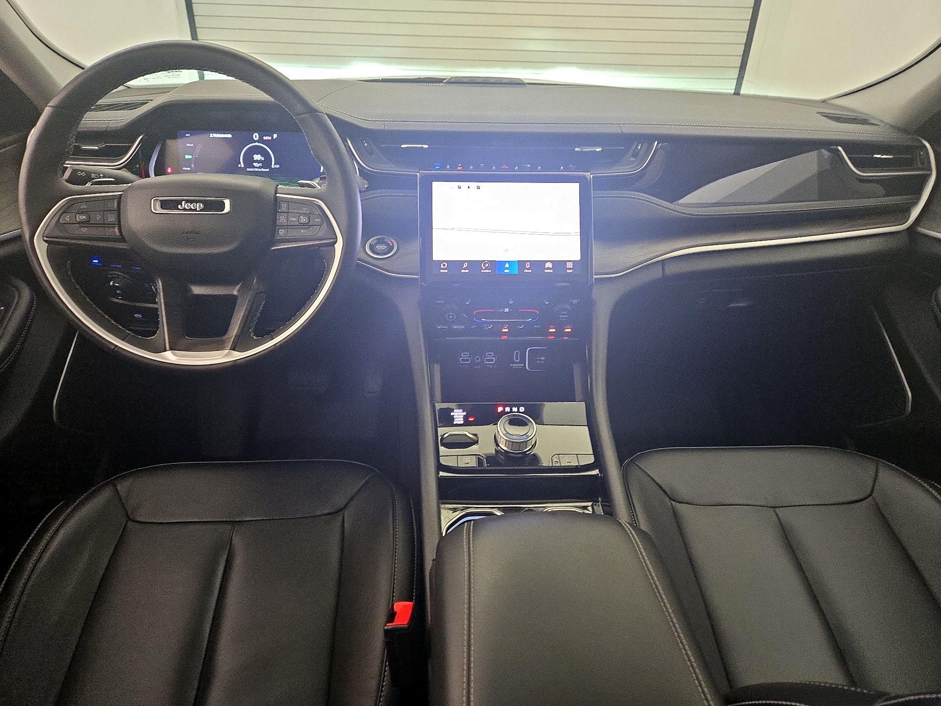 Thumbnail: 2022 Jeep Grand Cherokee - 9