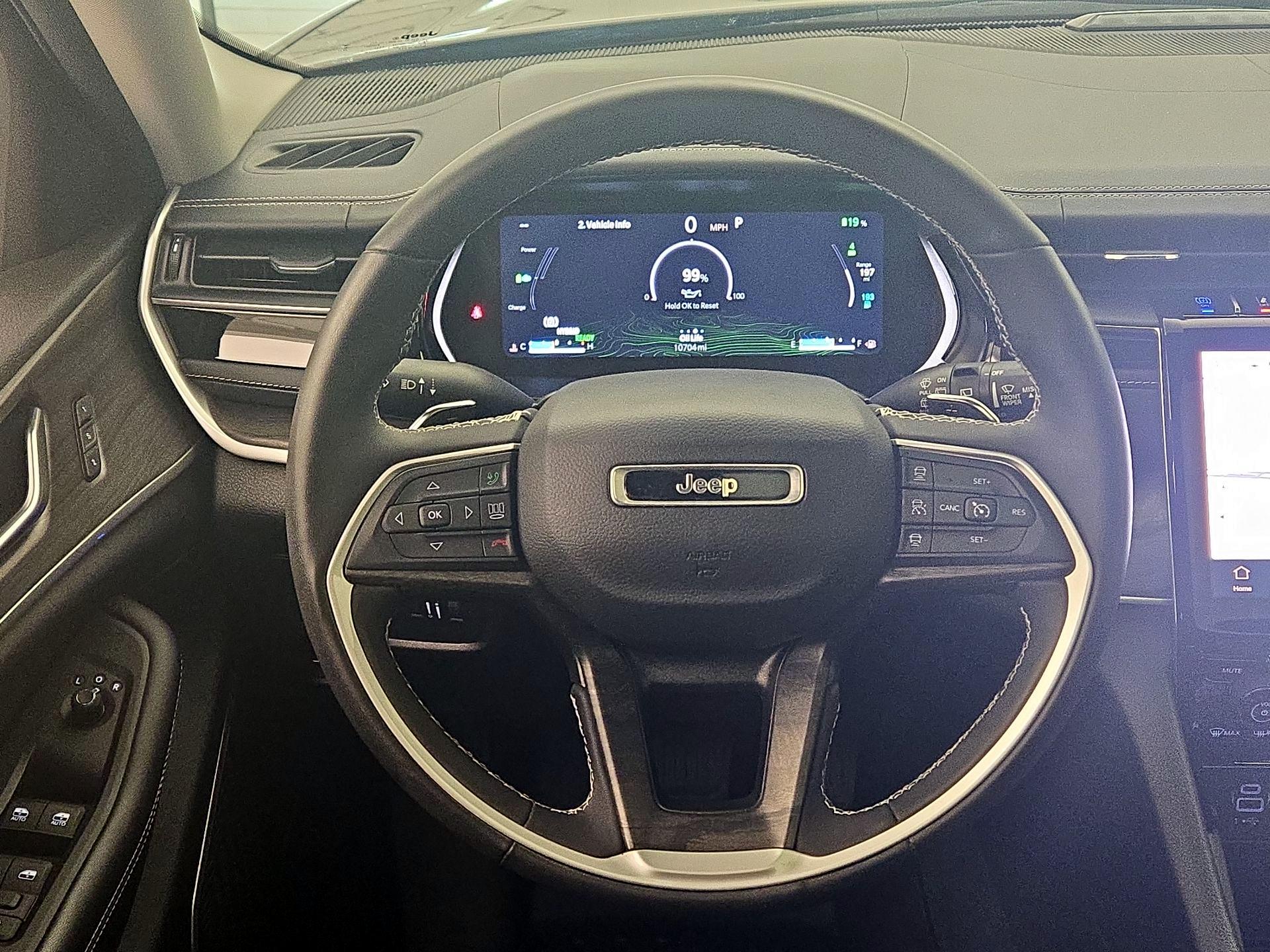 Thumbnail: 2022 Jeep Grand Cherokee - 10