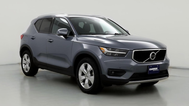 2021 Volvo XC40 T5 Momentum Hero Image