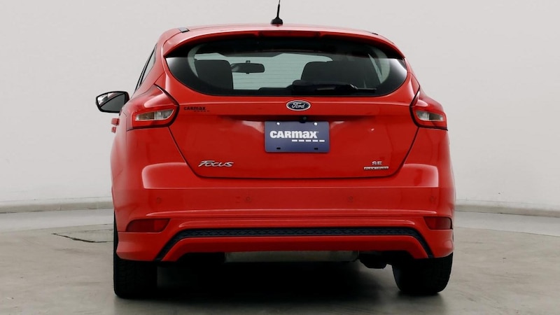 2015 Ford Focus SE 6