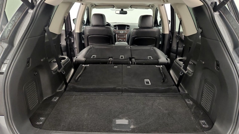 2017 Nissan Pathfinder Platinum 24