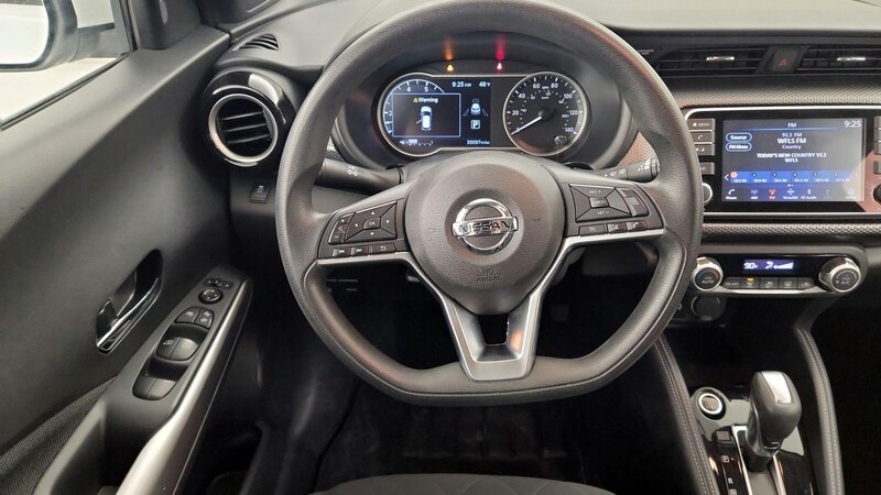 2019 Nissan Kicks SV 10