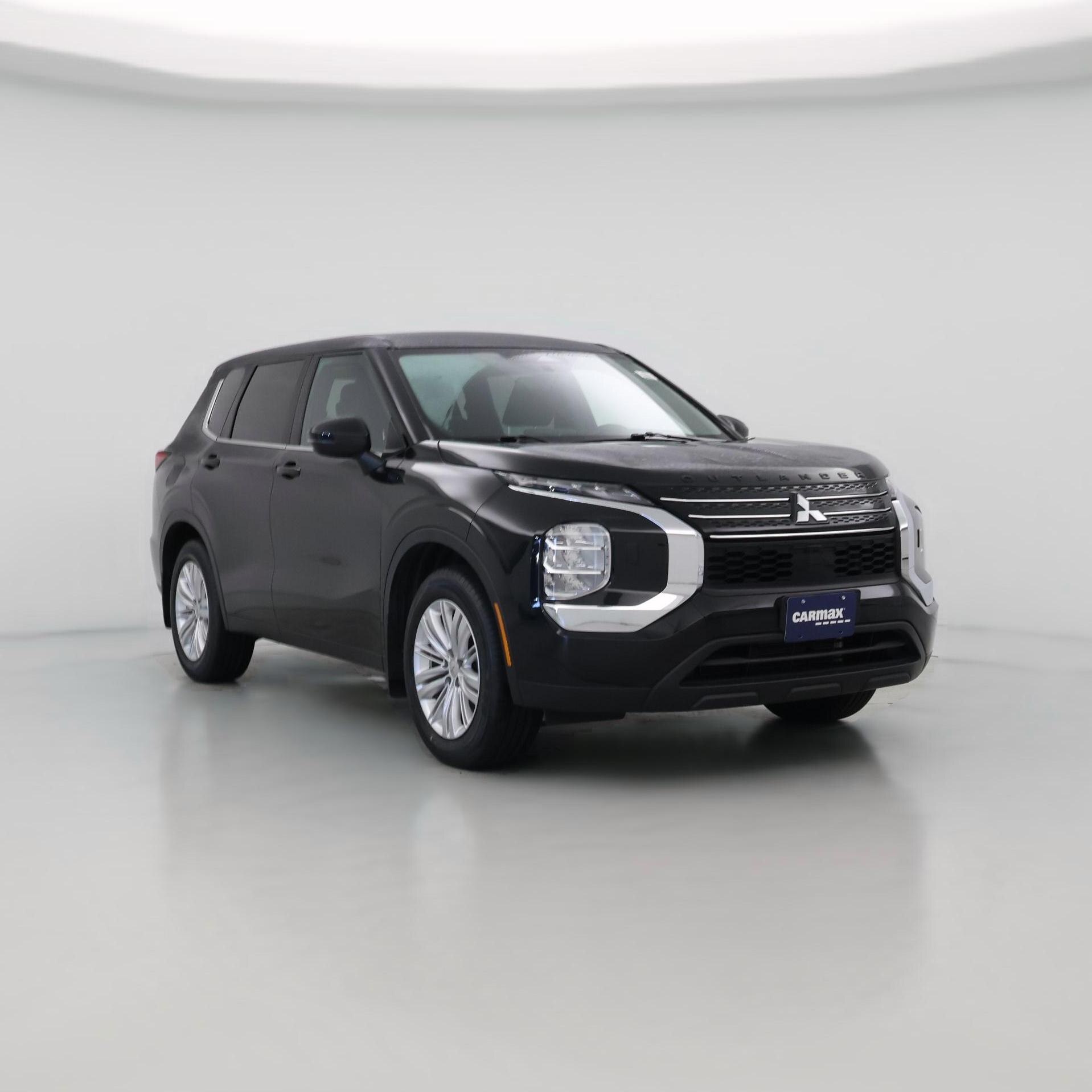 Thumbnail: 2022 Mitsubishi Outlander - 1