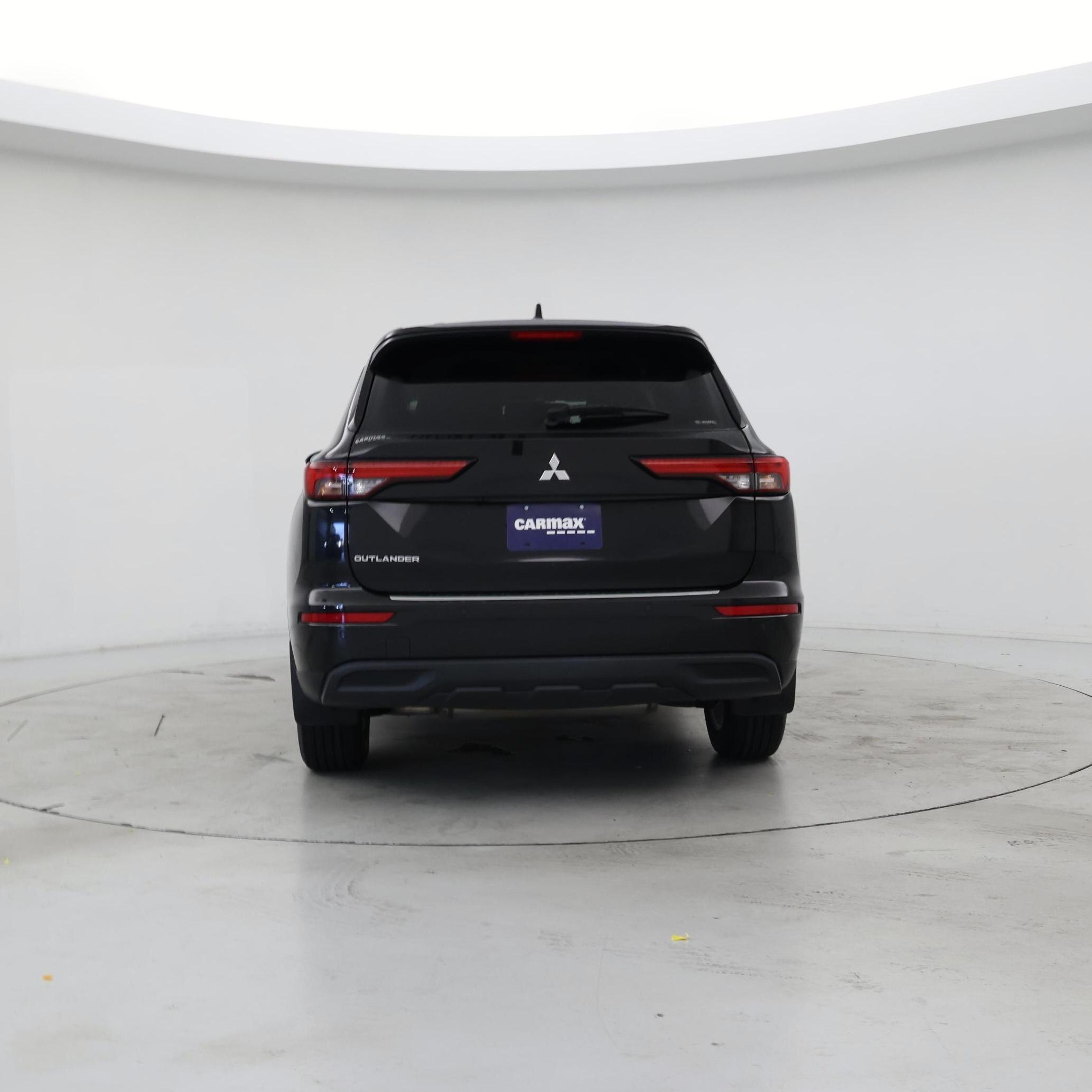 Thumbnail: 2022 Mitsubishi Outlander - 6