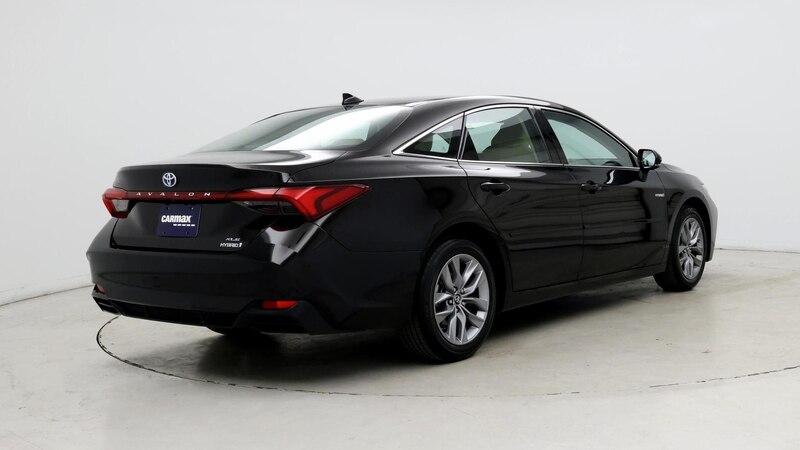 2019 Toyota Avalon XLE 8