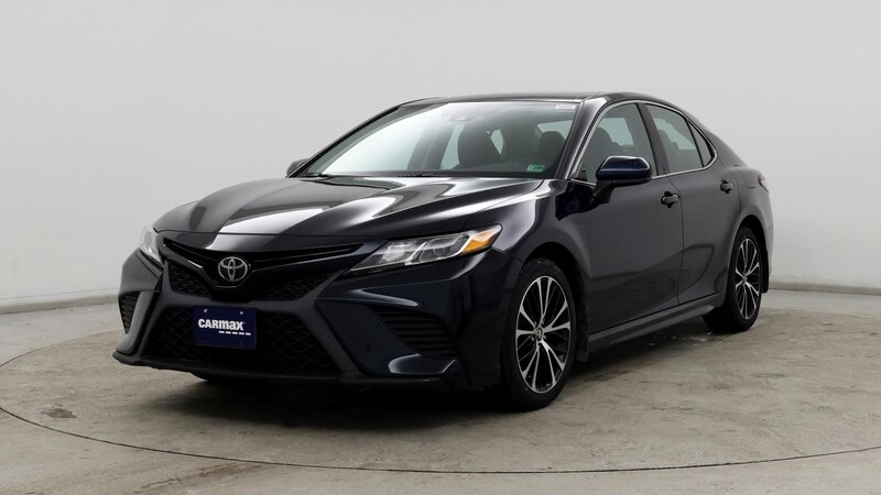 2019 Toyota Camry SE 4