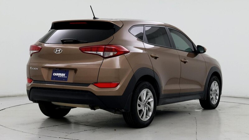 2016 Hyundai Tucson SE 8