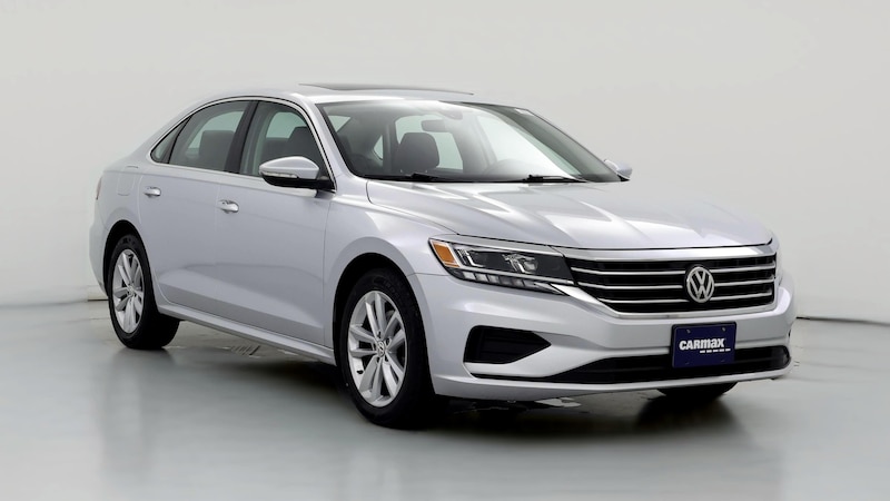 2020 Volkswagen Passat SE Hero Image