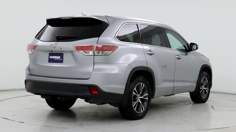 2016 Toyota Highlander XLE 8