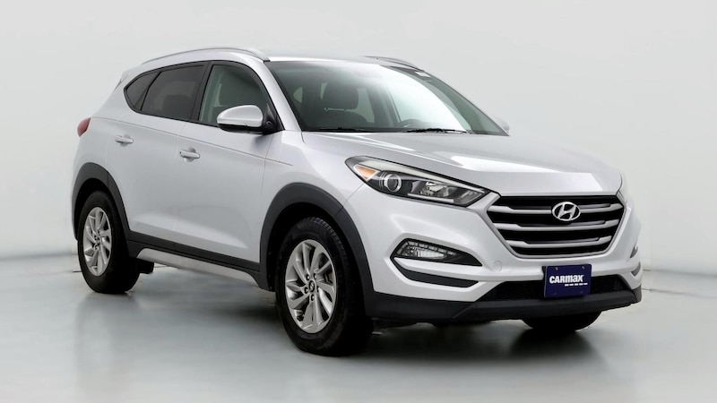 2017 Hyundai Tucson SE Plus Hero Image