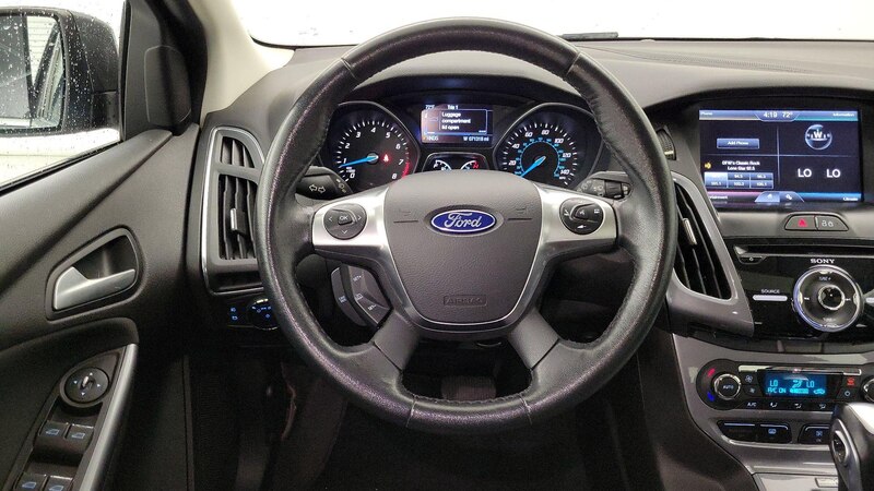 2014 Ford Focus Titanium 10