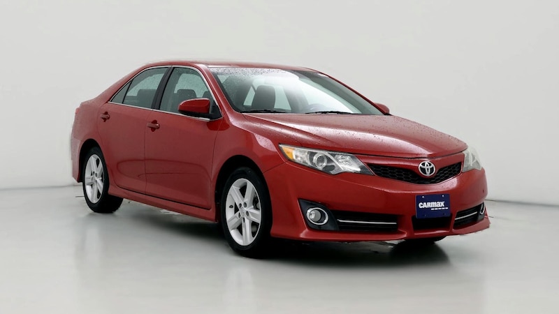 2014 Toyota Camry SE Hero Image