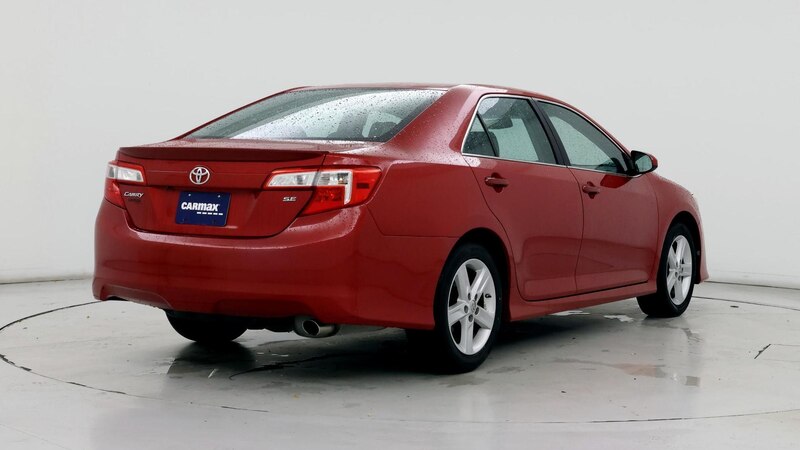 2014 Toyota Camry SE 8