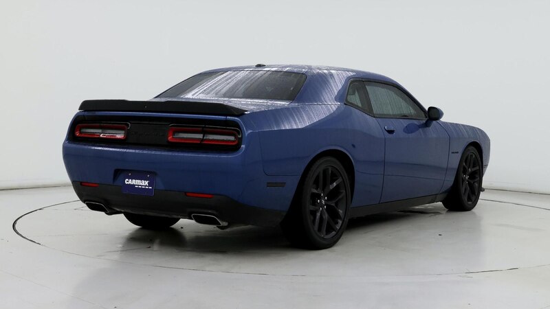 2021 Dodge Challenger R/T 8