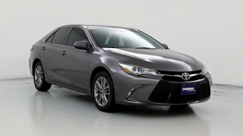 2015 Toyota Camry SE Hero Image