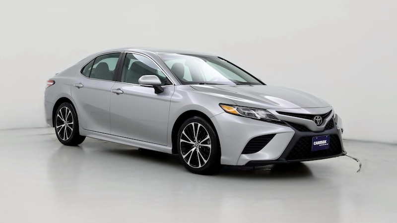 2020 Toyota Camry SE Hero Image