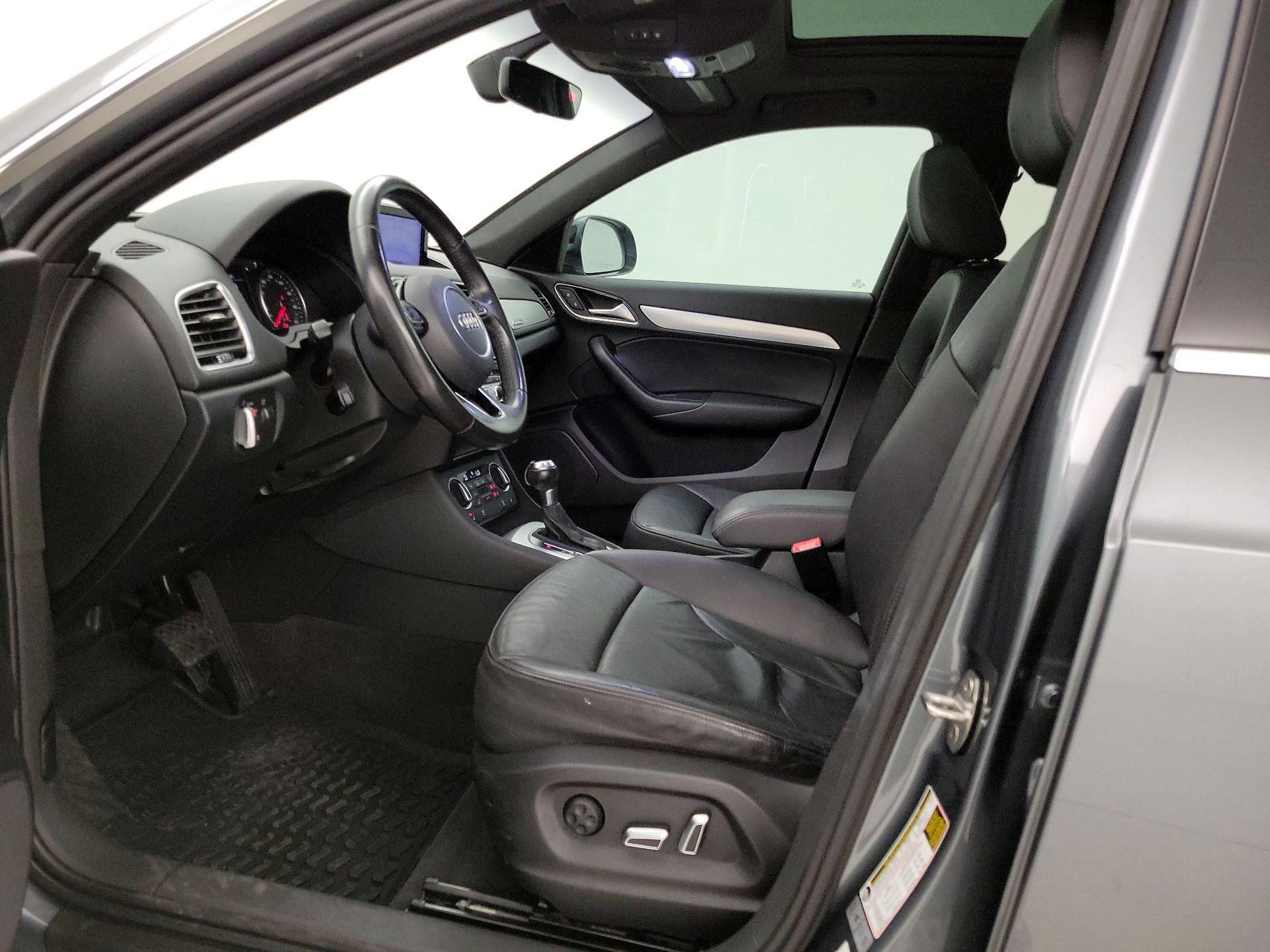 Thumbnail: 2016 Audi Q3 - 11