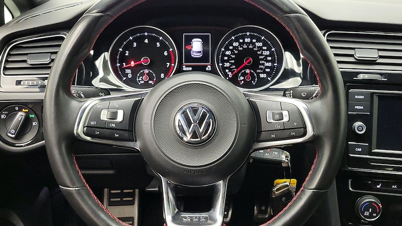 2018 Volkswagen Golf GTI S 10