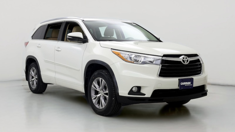 2015 Toyota Highlander XLE Hero Image