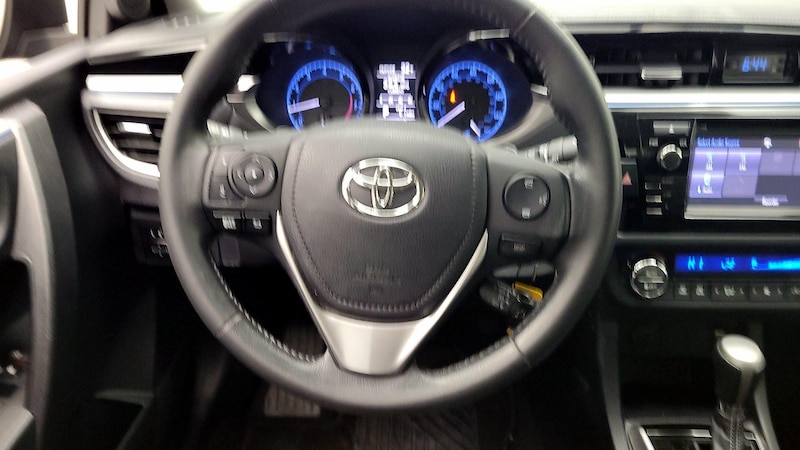 2015 Toyota Corolla S 10