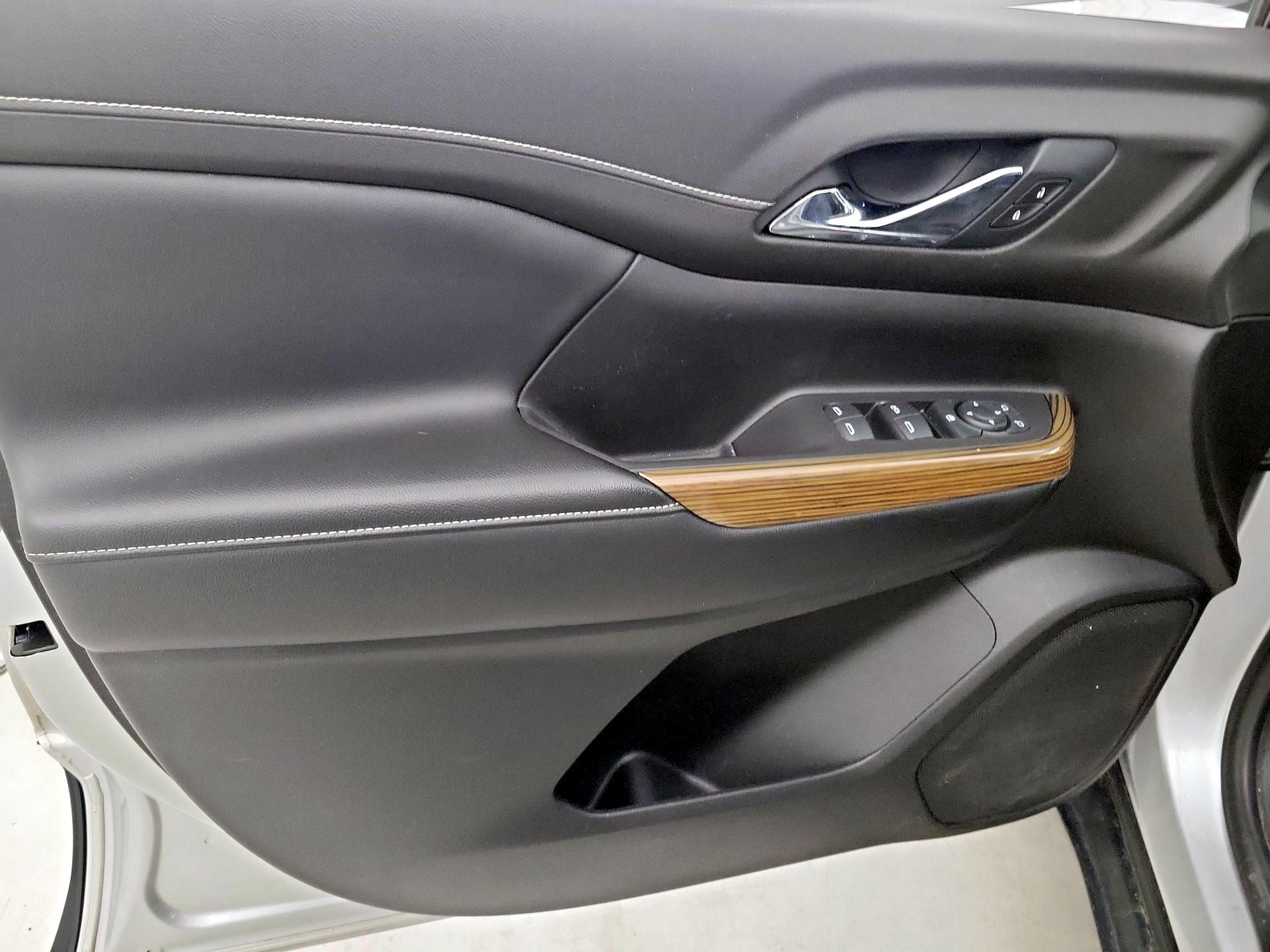 Thumbnail: 2020 GMC Acadia - 12