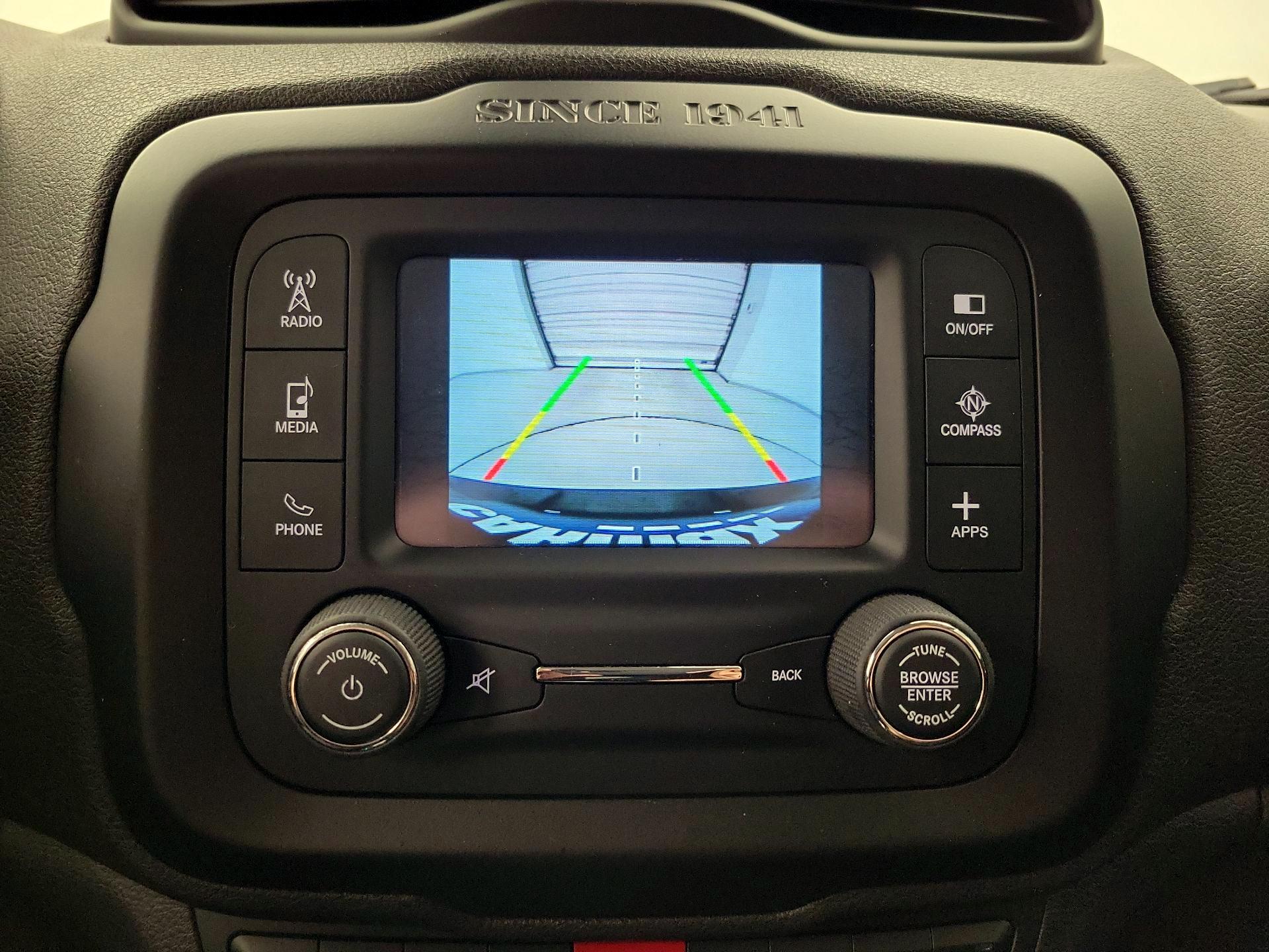 Thumbnail: 2016 Jeep Renegade - 14