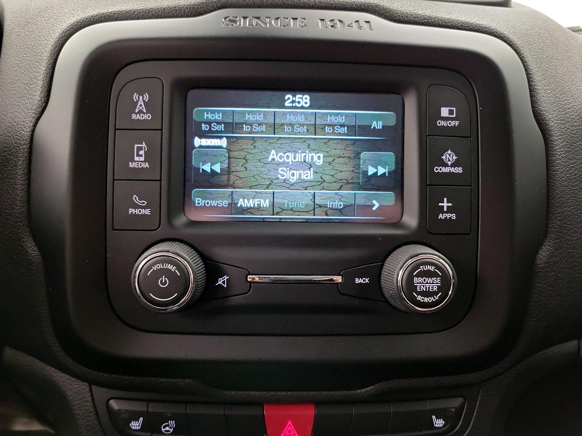 Thumbnail: 2016 Jeep Renegade - 15