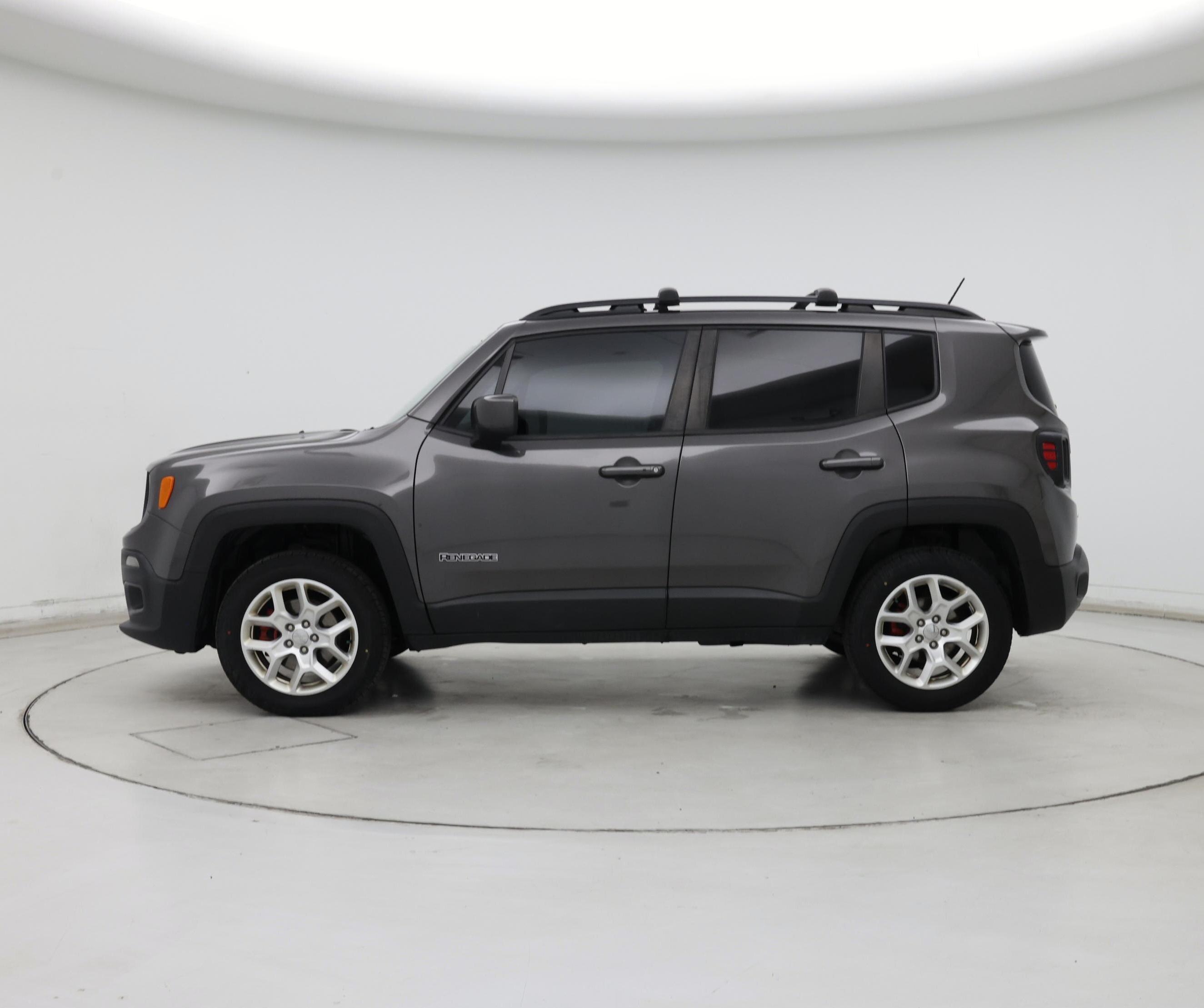 Thumbnail: 2016 Jeep Renegade - 3