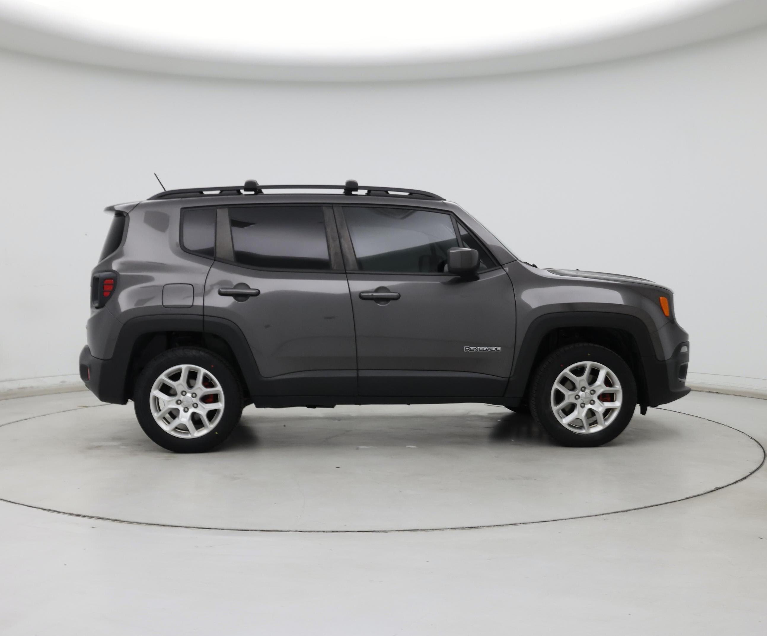 Thumbnail: 2016 Jeep Renegade - 7