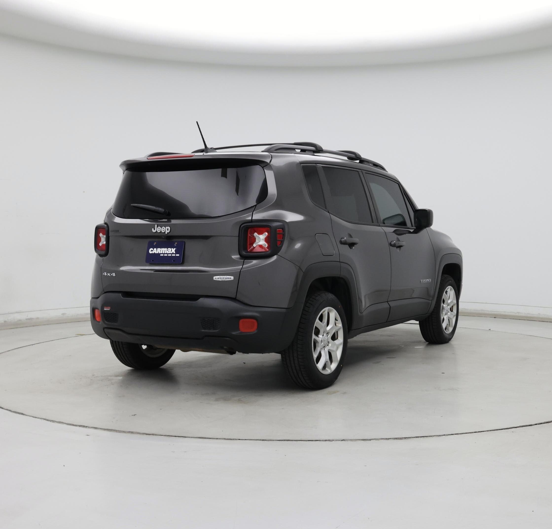 Thumbnail: 2016 Jeep Renegade - 8