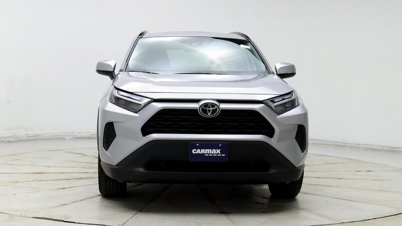 2022 Toyota RAV4 XLE 5