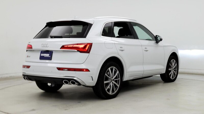 2022 Audi SQ5 Premium 8