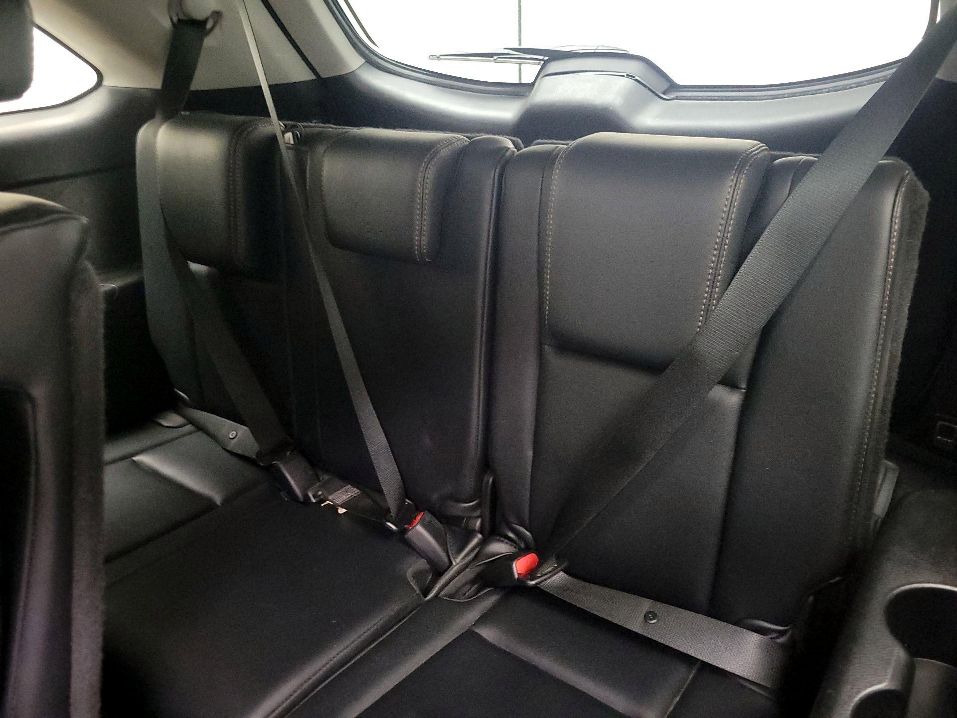 Thumbnail: 2016 Toyota Highlander - 20
