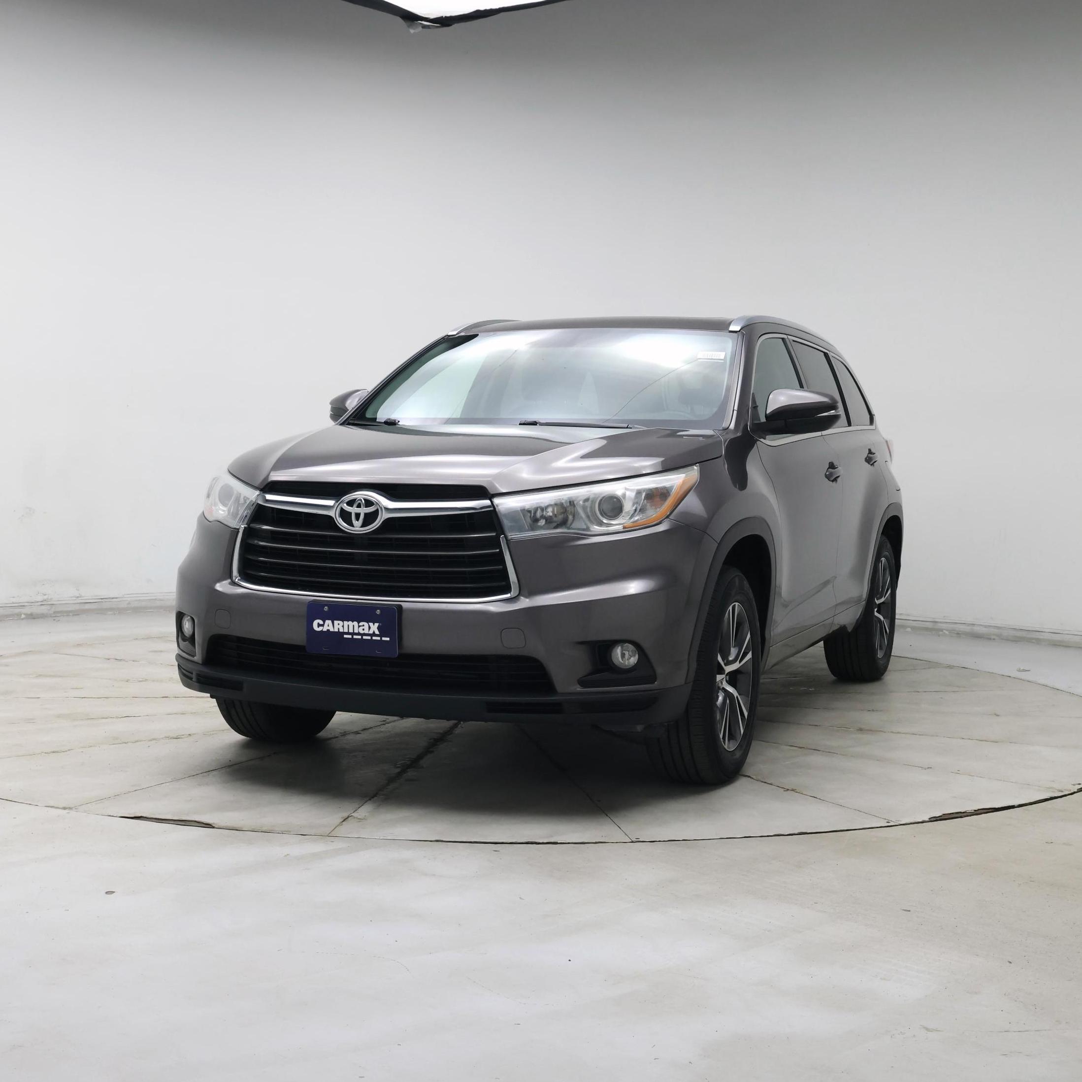Thumbnail: 2016 Toyota Highlander - 4