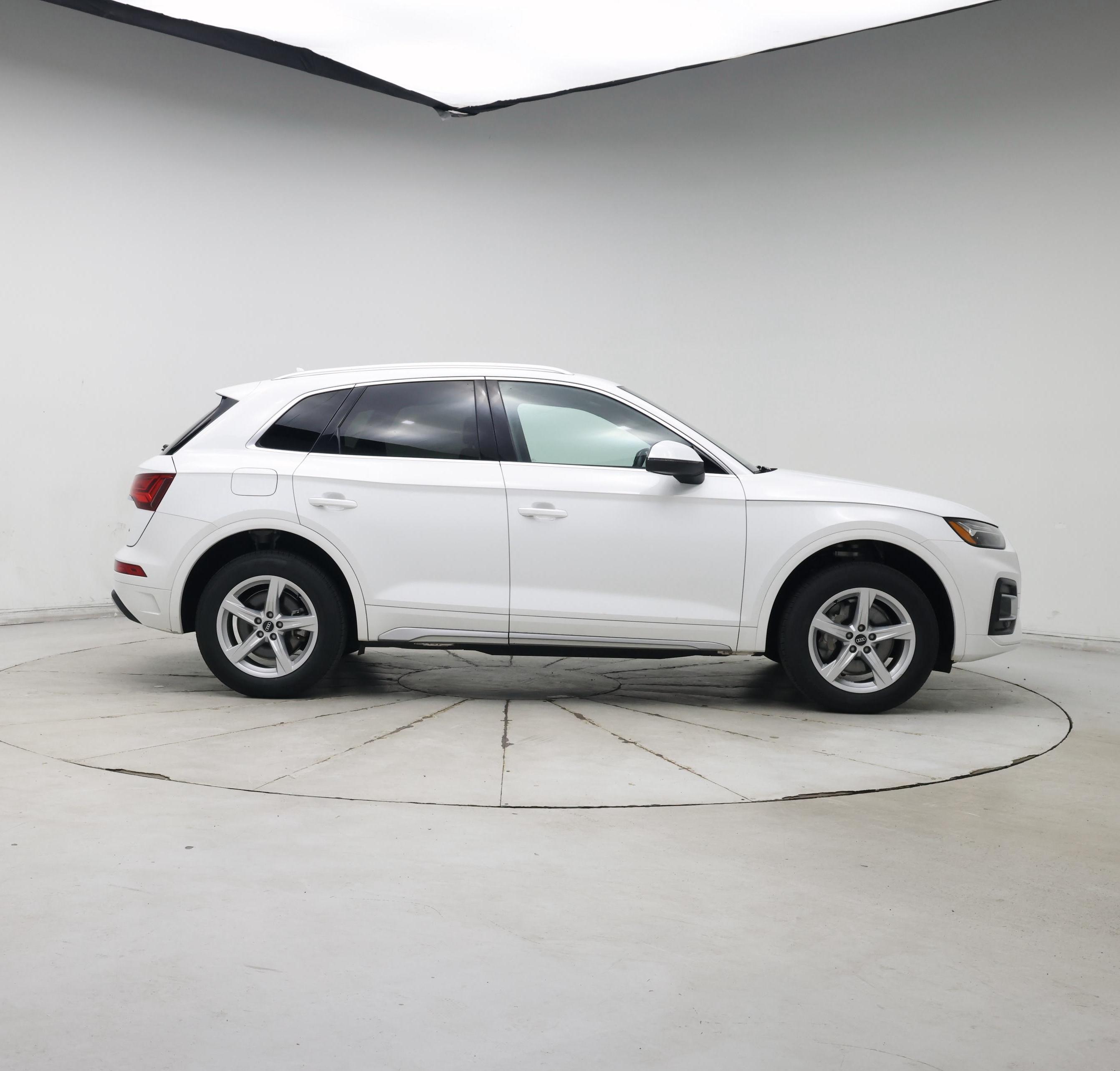 Thumbnail: 2021 Audi Q5 - 7