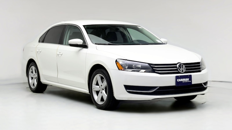 2015 Volkswagen Passat SE Hero Image