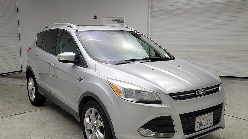 2015 Ford Escape Titanium Hero Image