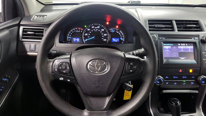 2015 Toyota Camry LE 10